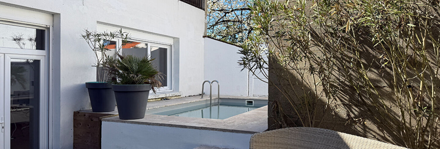 Maison 8 Pièces 203 m² à vendre à Poitiers (86000)