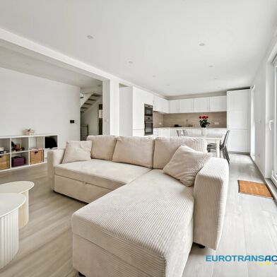 Appartement 4 pièces 279000 €