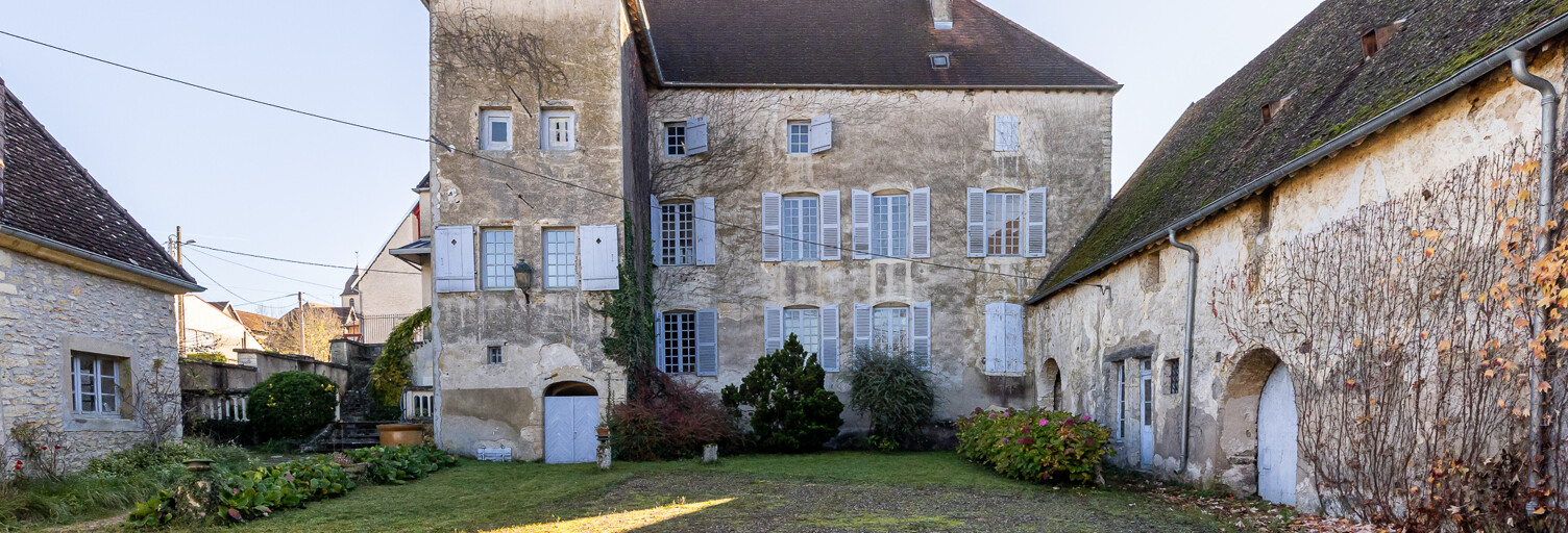 Maison 11 Pièces 343 m² à vendre à Chargey-lès-Gray (70100)