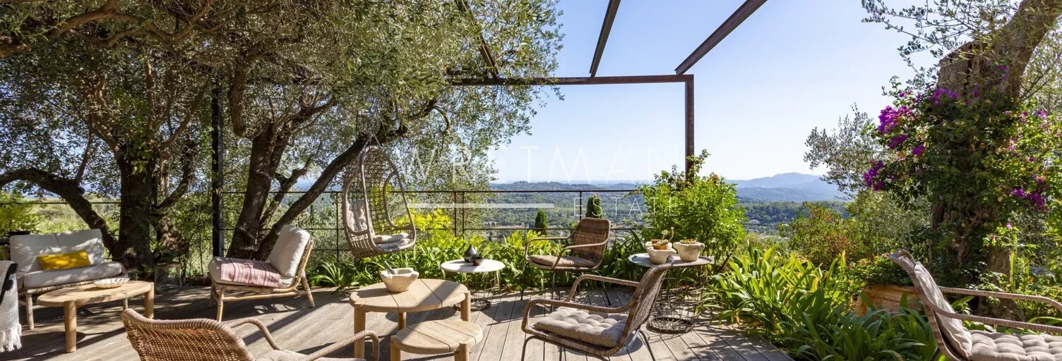 Maison 7 Pièces 250 m² à vendre à Châteauneuf-Grasse (06740)