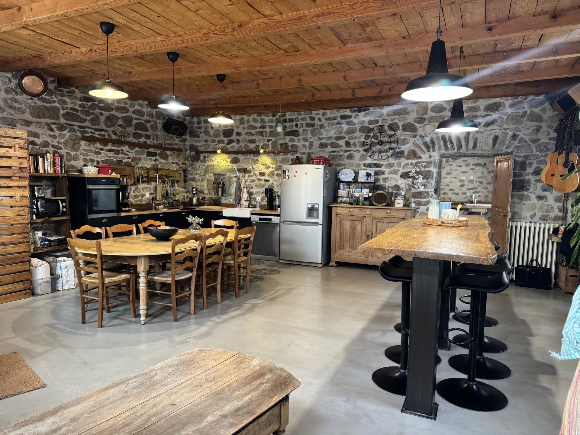 Maison 6 pièces 195 m² · à Champeix · 195 m² · 185 000 €