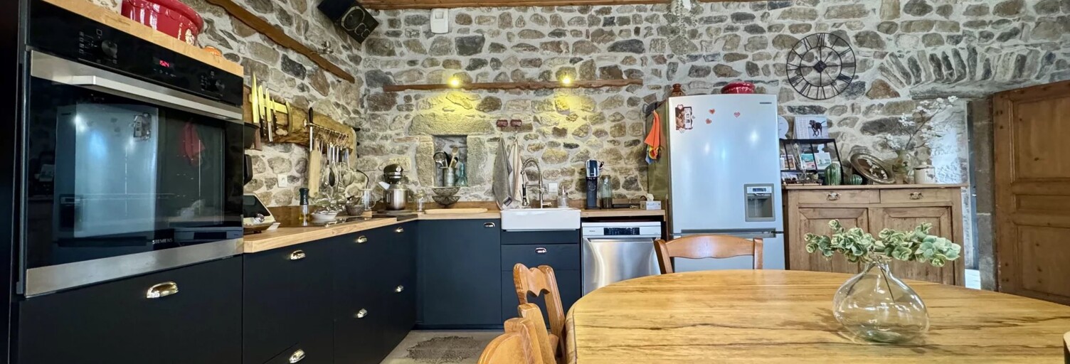 Maison 6 Pièces 195 m² à vendre à Montaigut-le-Blanc (63320)