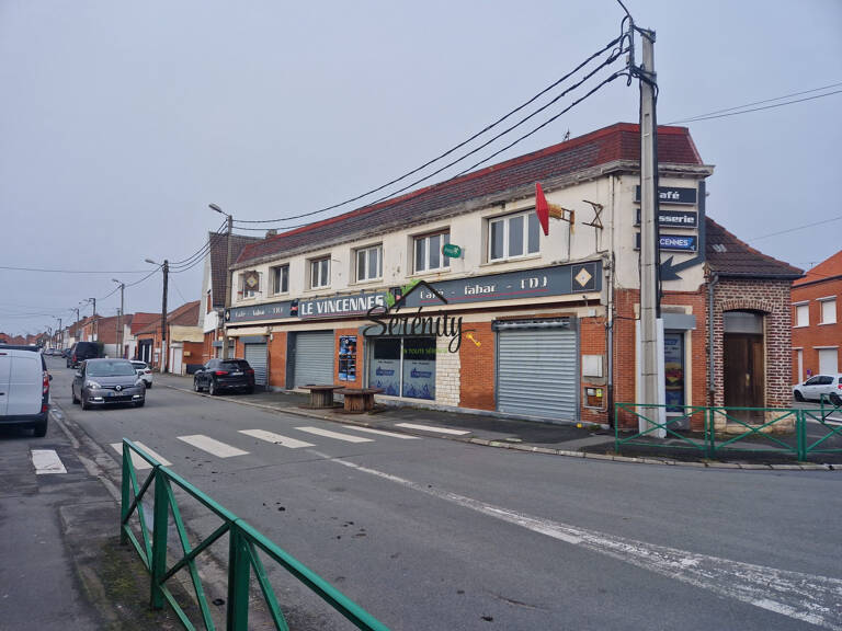 Immeuble Mixte de Rapport, 1 commerce + 1 appartement — photo 1