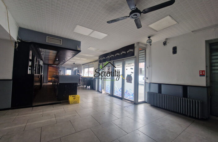 Immeuble Mixte de Rapport, 1 commerce + 1 appartement — photo 4