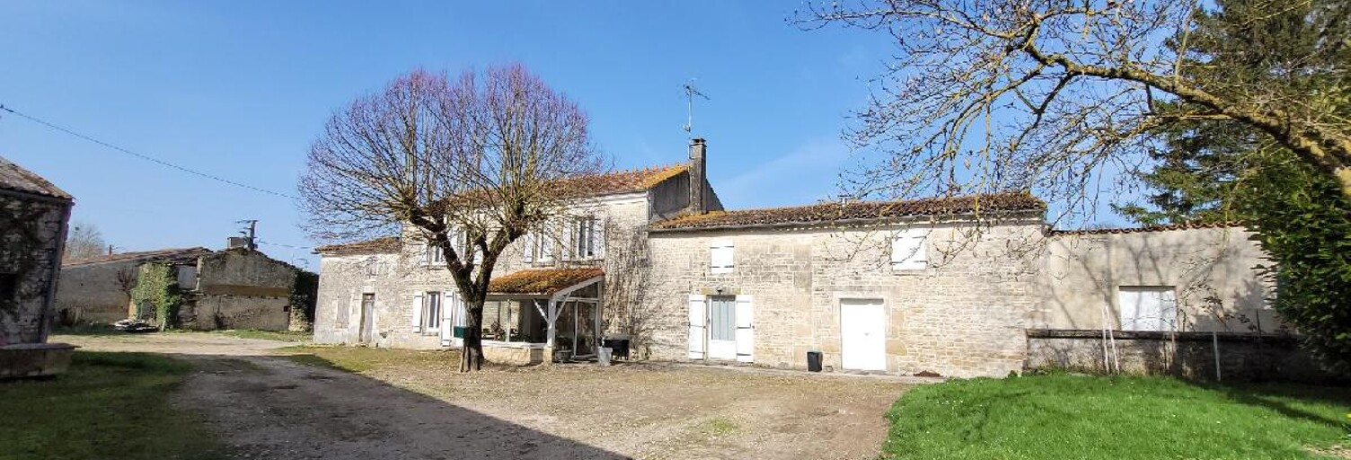 Maison 8 Pièces 200 m² à vendre à Paillé (17470)