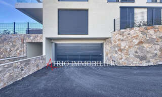 Garage   m² à louer à Saint-Laurent-du-Var (06700)