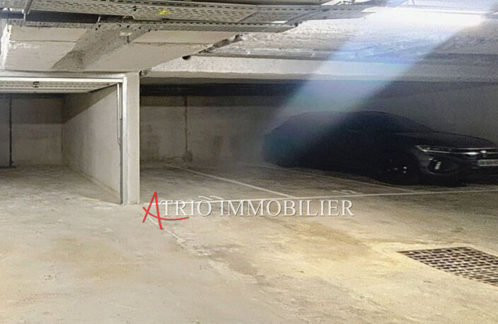location parking — photo 2