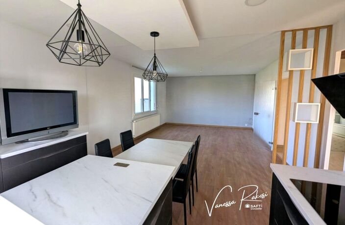 JOLI PAVILLON - JARDIN - CENTRE VILLE - 4 CHAMBRES - 150M2 — photo 5