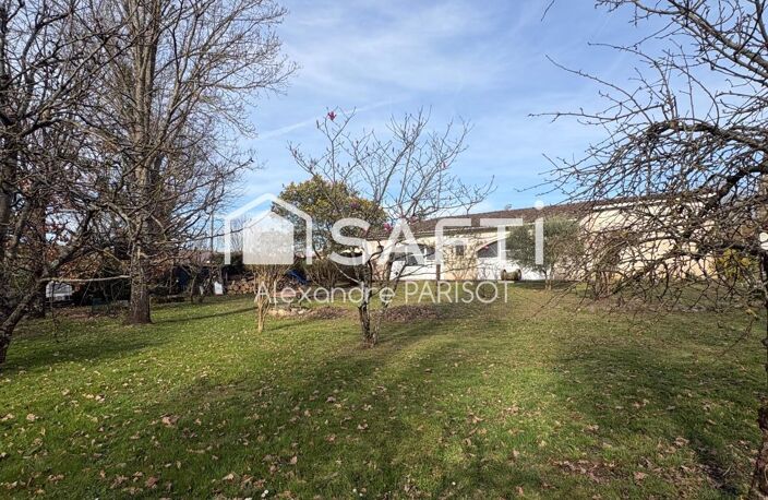 Jolie contemporaine, sur un parc arboré de 2756 m2 — photo 2