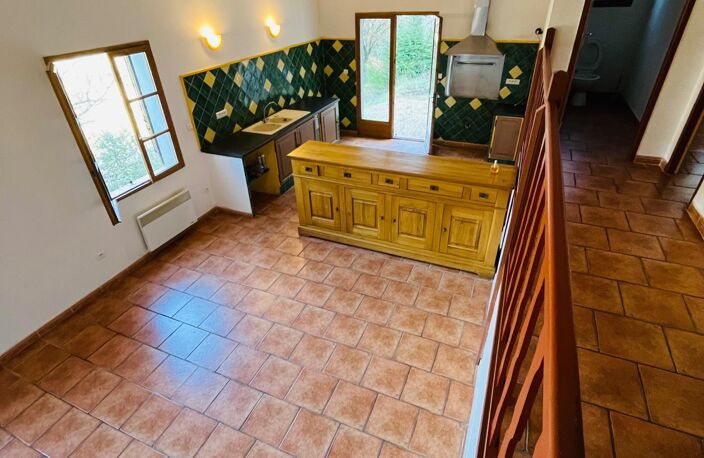 Maison de plain-pied bien construite. — photo 2