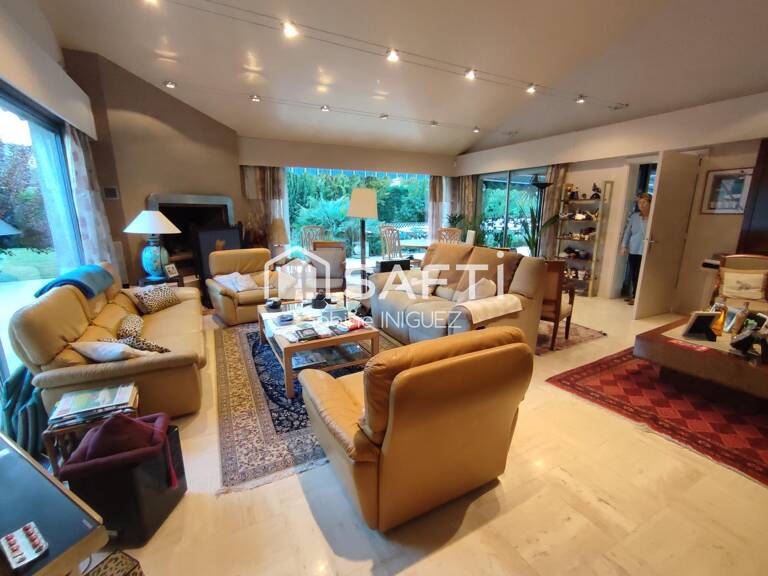 MAISON DE PLAIN PIED, PISCINE, PAS DE VIS A VIS — photo 1