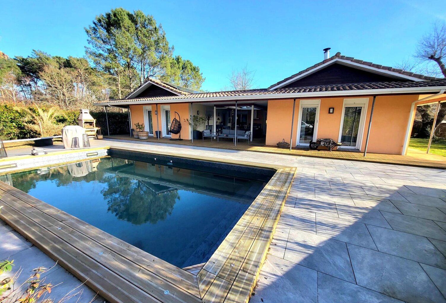 Maison 5 pièces à Marcheprime avec un grand terrain et piscine — photo 1