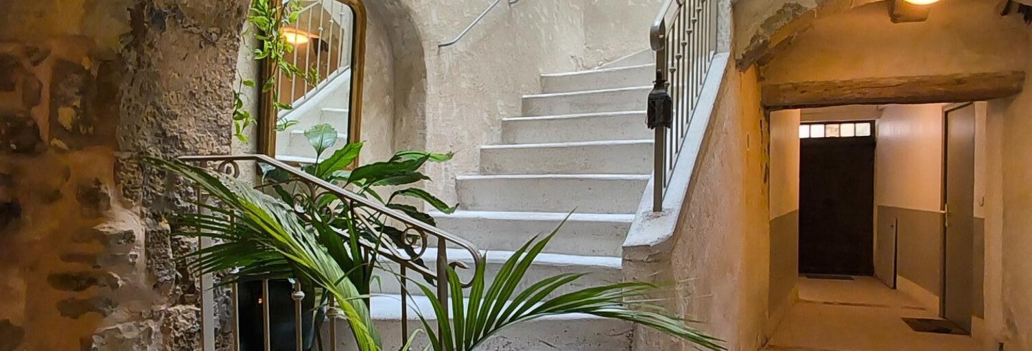 Immeuble  163 m² à vendre à Valréas (84600)