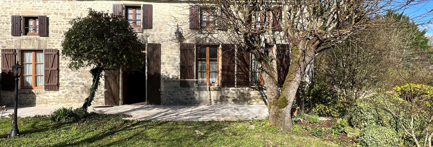 Maison 7 Pièces 150 m² à vendre à Néré (17510)