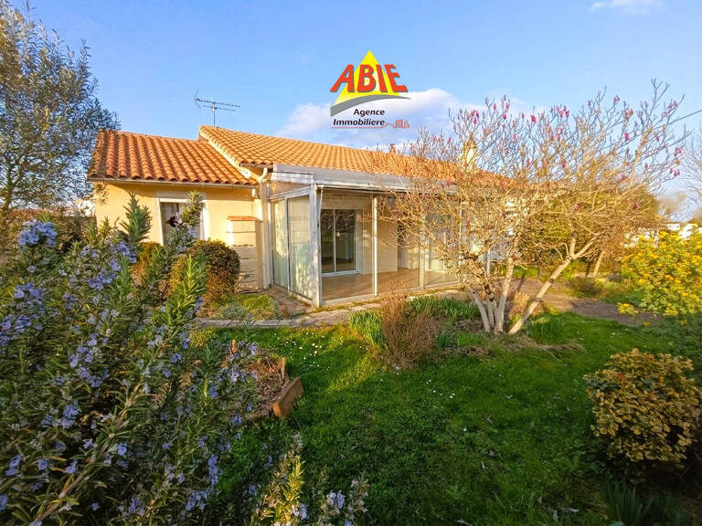 Maison de plain-pied avec jardin et garage   Secteur recherc — photo 1