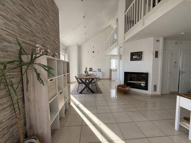 MAICHE - MAGNIFIQUE MAISON — photo du bien