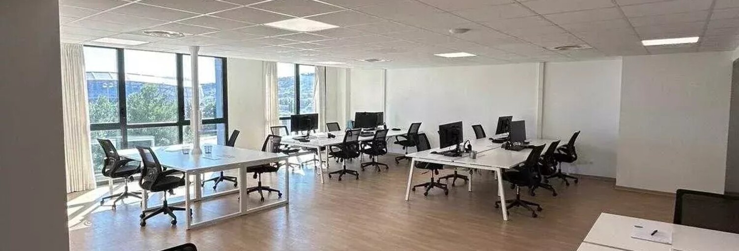 Bureau  128 m² à louer à Nice (06200)