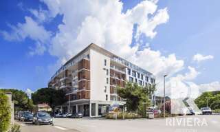 Bureau 2 Pièces 128 m² à louer à Nice (06200)