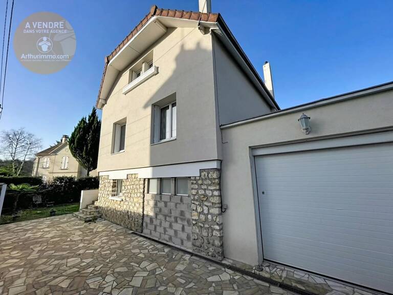 Maison 8 pièces 156 m2 à Ezanville (95) — photo 1