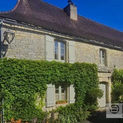 Maison 7 pièces 472500 €