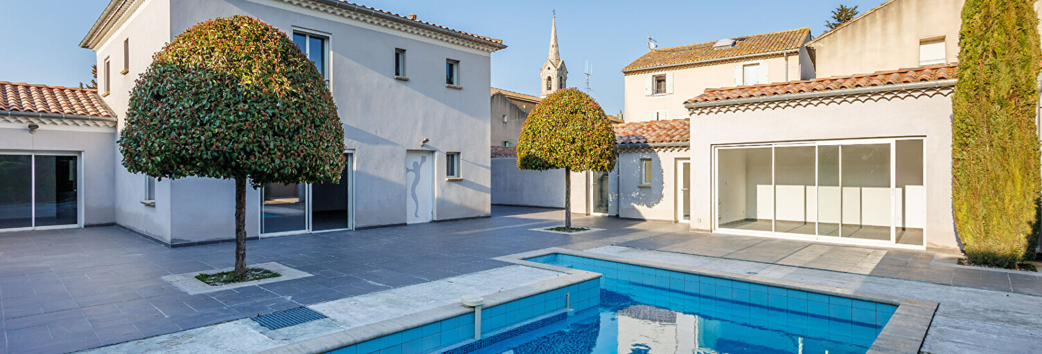 Maison 6 Pièces 178 m² à vendre à Althen-des-Paluds (84210)