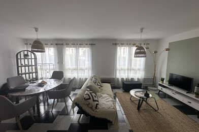 Appartement 4 pièces 900 €