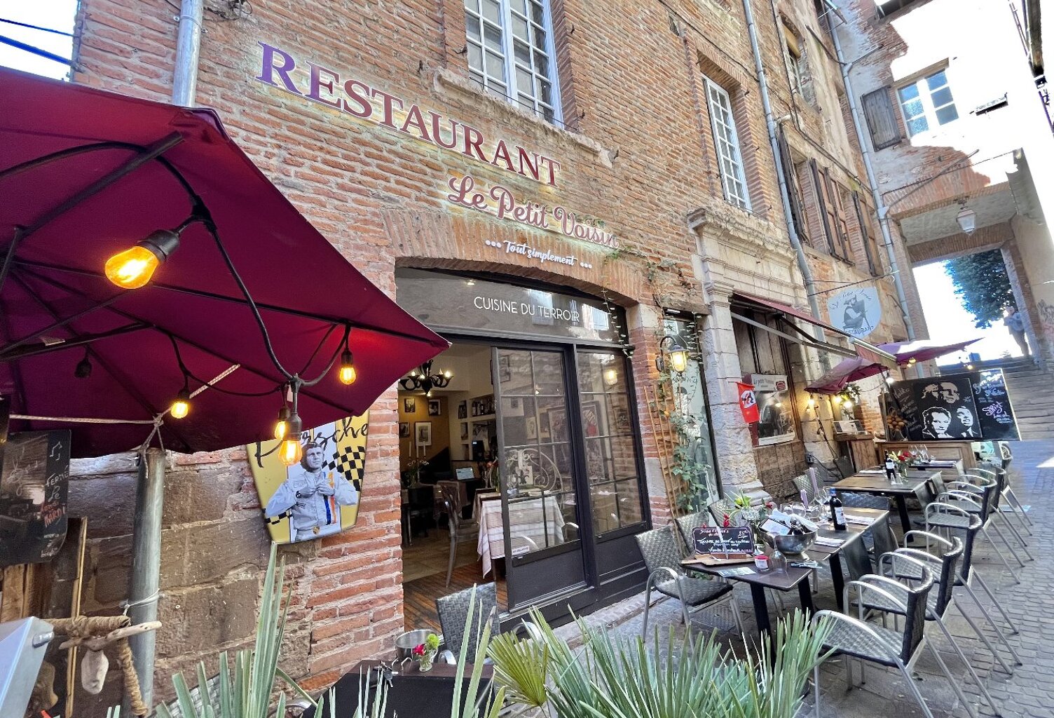 Restaurant — photo 1
