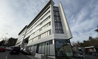 Bureau  194 m² à louer à Tassin-la-Demi-Lune (69160)