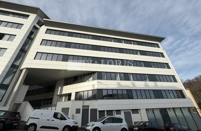 BUREAUX à LOUER — photo 2