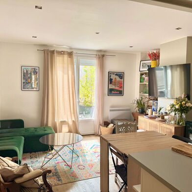 Appartement 3 pièces 895 €