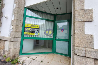 Commerce 3 pièces 665 €