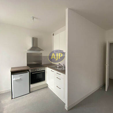 Appartement 2 pièces 560 €