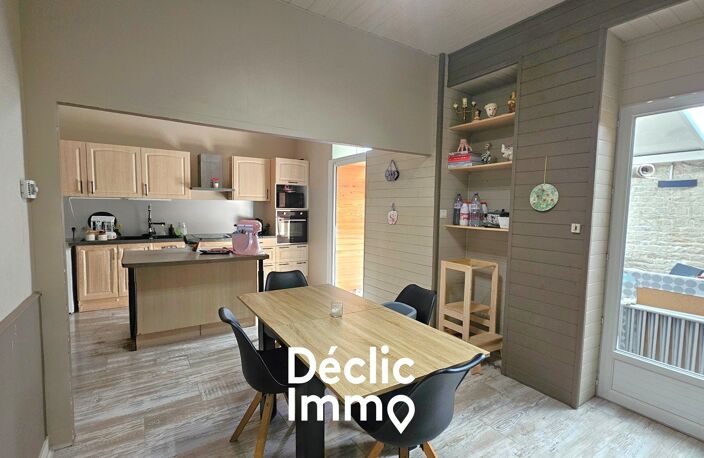 Maison de caractère 176 m²  4/5 chambres  Garage 47 m²  Mauzé-sur-le-Mignon (79210) — photo 3