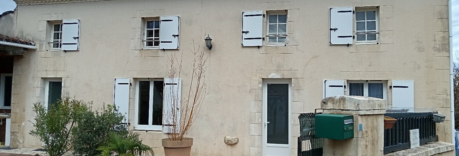 Maison 4 Pièces 115 m² à vendre à Saint-Pierre-de-Juillers (17400)