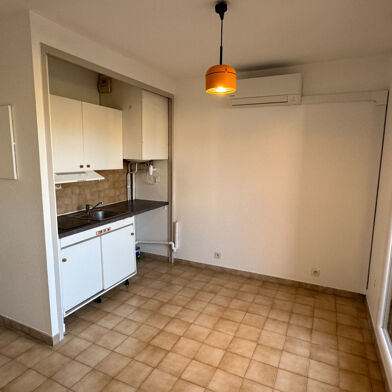 Appartement 1 pièces 554 €