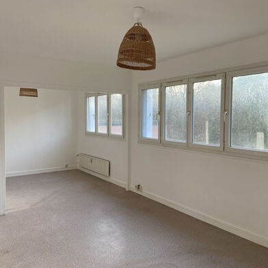 Appartement 4 pièces 715 €