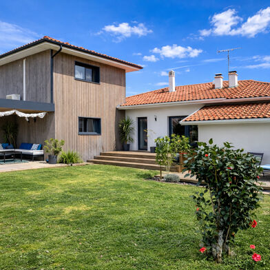 Maison 6 pièces 895000 €