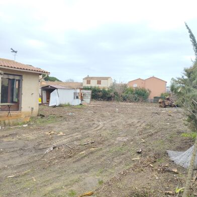 Terrain  303000 €