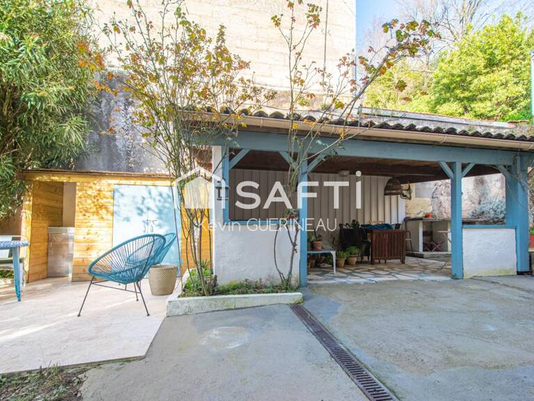 Maison Vieux Lormont 129 m2 (212m2 carrez) 3 chambres avec jardin et dépendance de 70m2 attenante. — photo 1