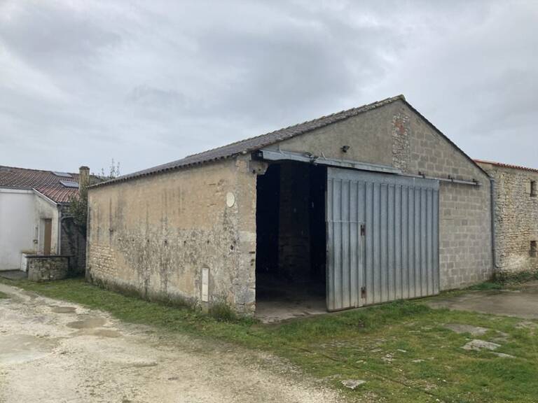Grange de 1 pièces principales — photo 1