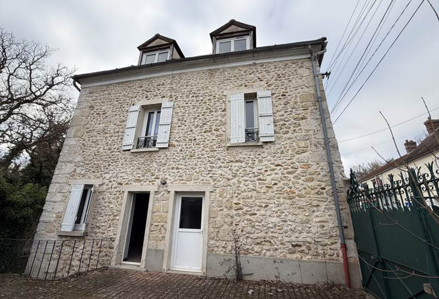 Vente immeuble   Septeuil (78790) — photo 1