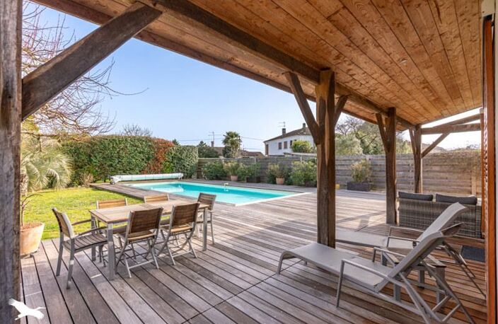 Villa de 6 pièces principales — photo 4