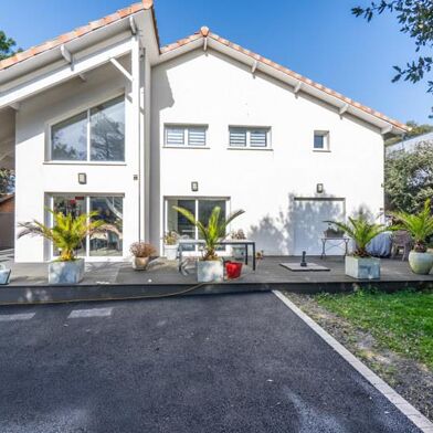 Maison 4 pièces 724640 €