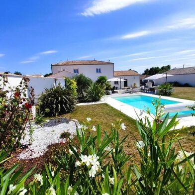 Maison 5 pièces 772559 €