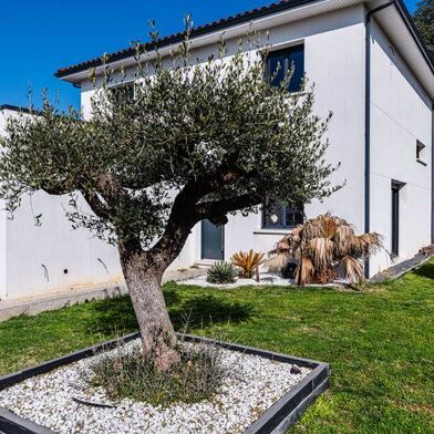 Maison 5 pièces 399999 €