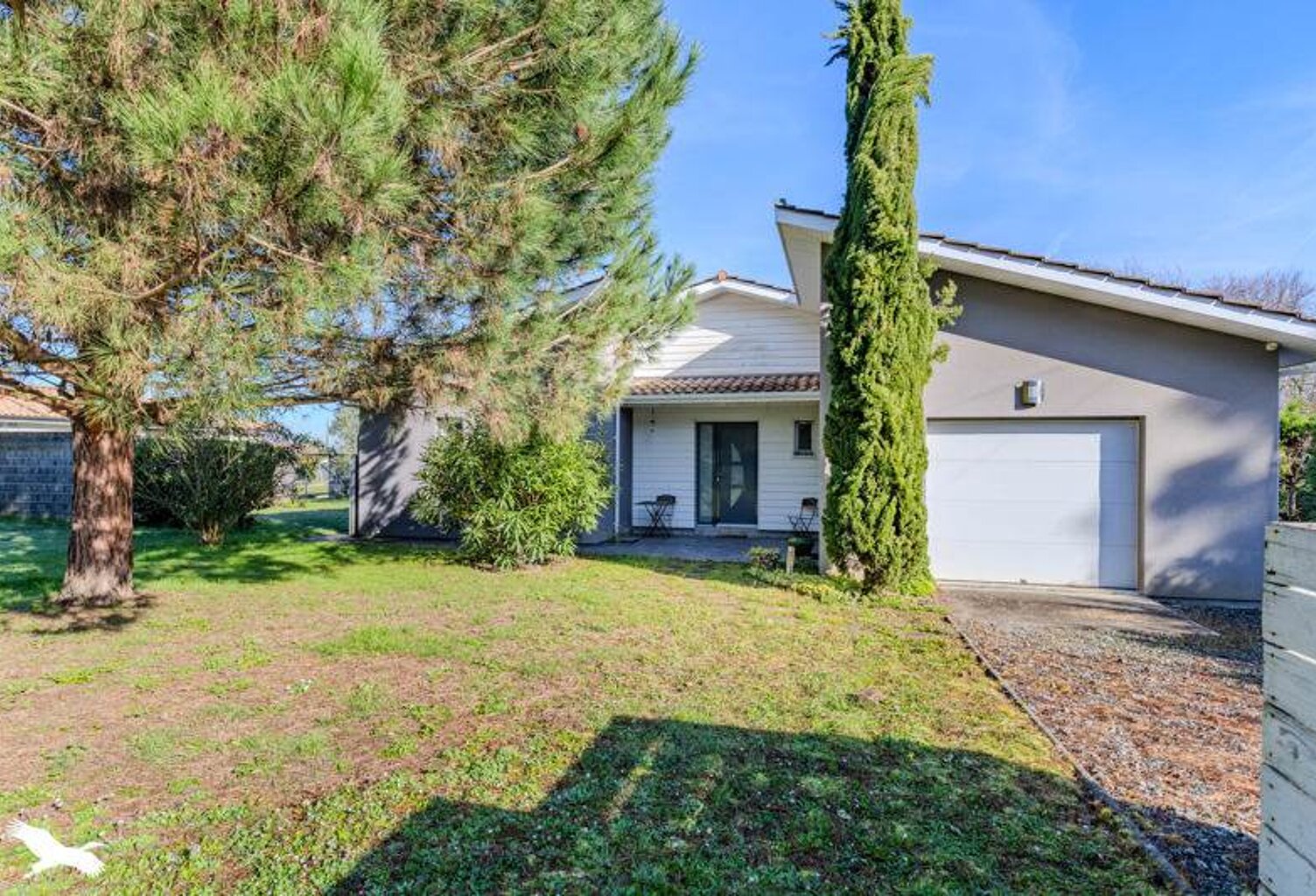 Contemporaine de 5 pièces principales — photo 1