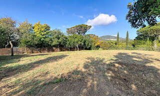 Terrain  705 m² à vendre à Roquebrune-sur-Argens (83380)