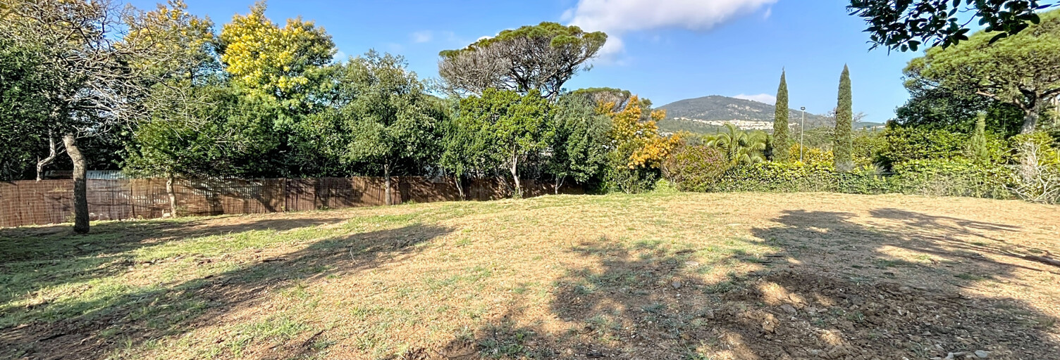 Terrain  705 m² à vendre à Roquebrune-sur-Argens (83380)