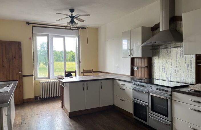 Maison en pierre de 3 pièces principales — photo 3