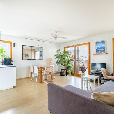 Appartement 4 pièces 319396 €